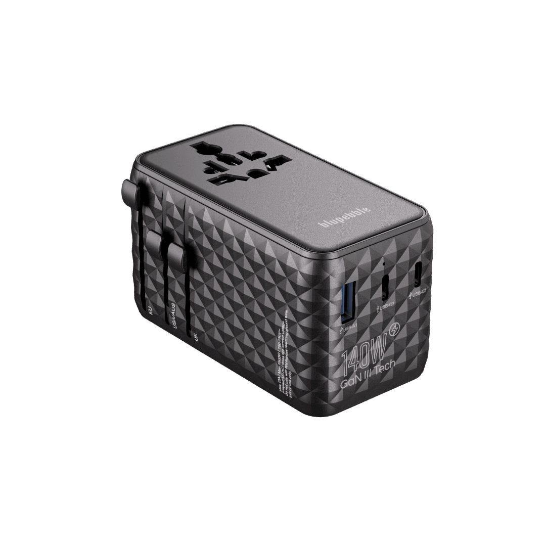 PassPort 7 140W GaN World Travel Adapter